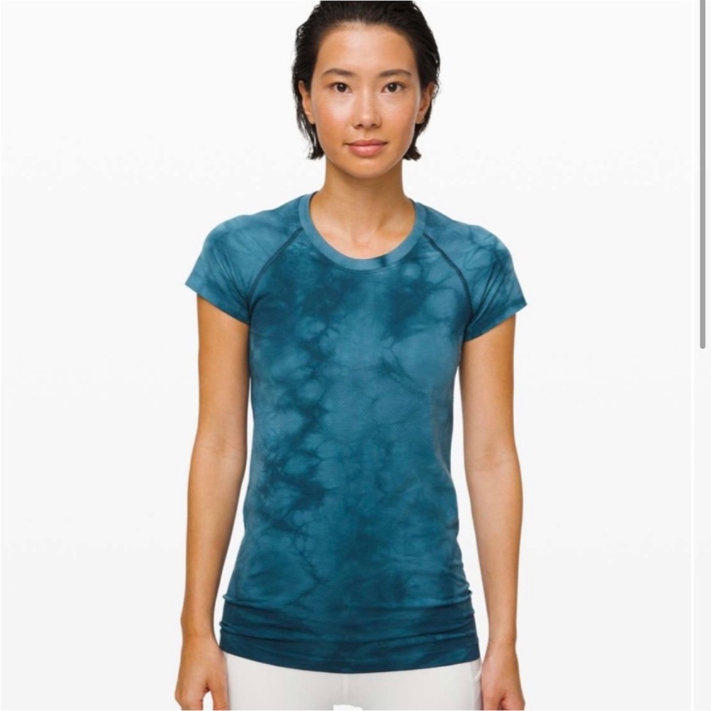 Lululemon short sleeve swiftly top
